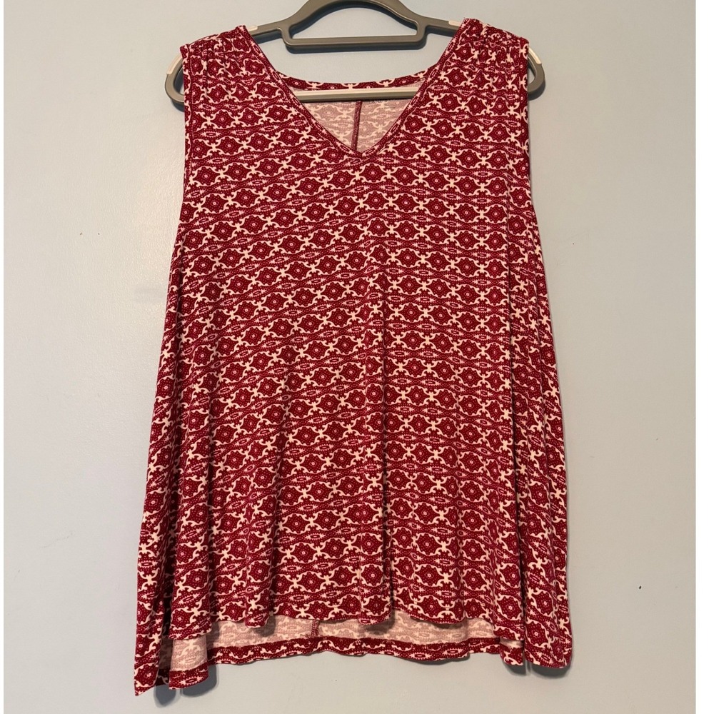 Lane Bryant 18/20 Red White Geometric Floral V-Neck Sleeveless Tank Top 2139
